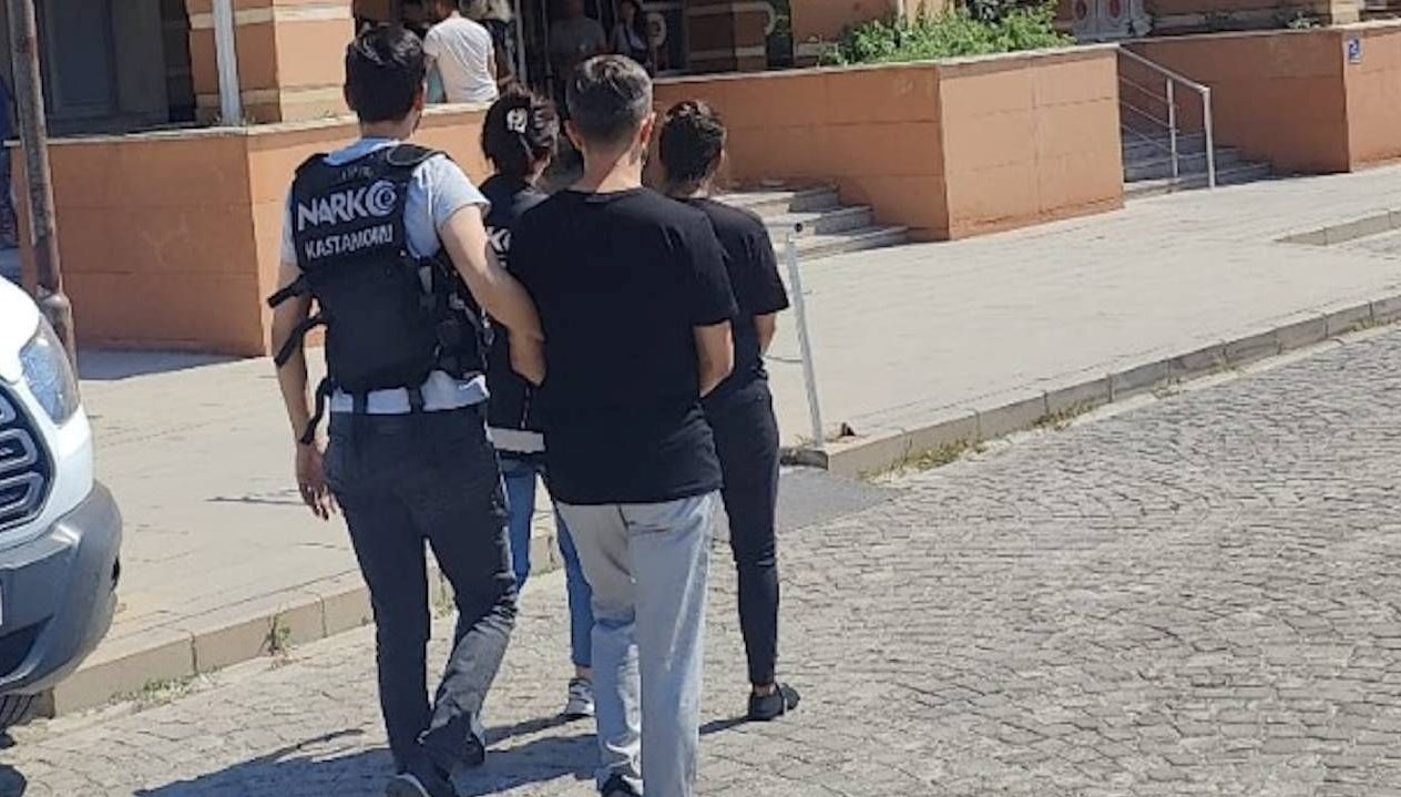 kastamonuda uyusturu operasyonu iki supheli tutuklandi W8cMbsYt