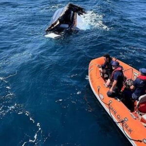 teknesi parcalanmis halde bulunan is insanini 13 kurbaga adam ariyor 64mDD7RR