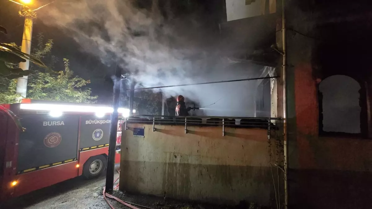 bursada yangin panigi F9JYA8Sk