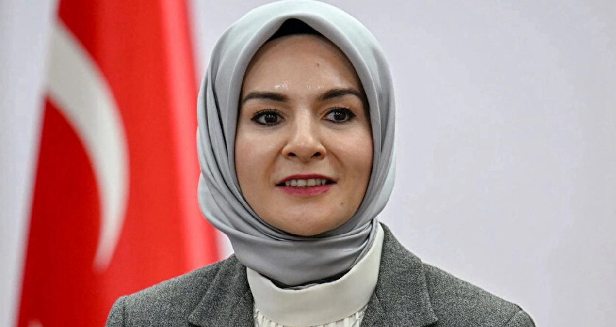 kabinenin evliya celebisi turkiyeyi unuttu dunya turuna cikti xx5g3LPR