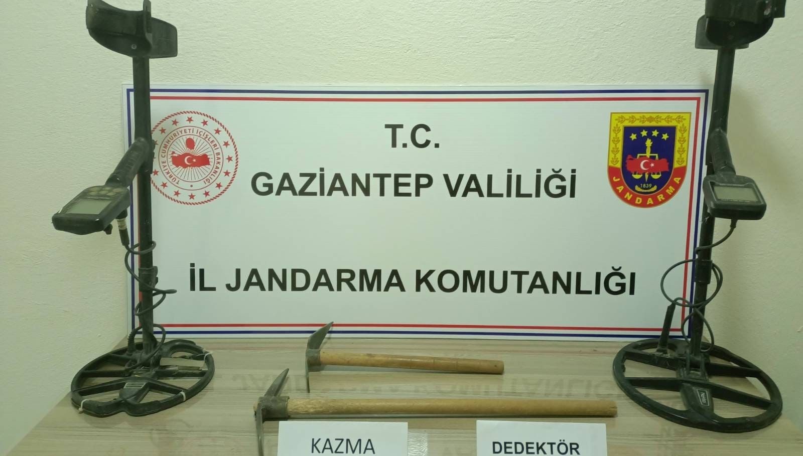 kacak kaziya jandarma operasyonu 2 kisi yakalandi 8PZhfxTt