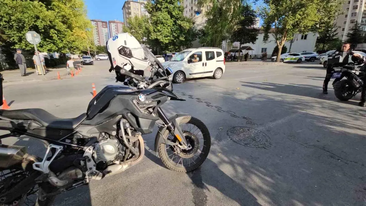 kayseride polis motosikleti devrildi 2 yarali tzV2vI3L