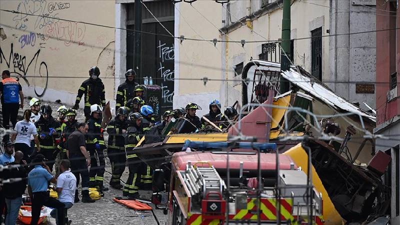 portekizde tramvay raydan cikti 15 olu 18 yarali NUlqYQZ6