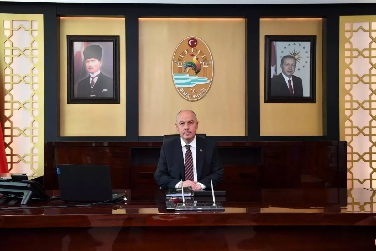 vali coskun gazilerimiz vatan sevgileriyle gelecek nesillere ornek olmustur 3kYefDsn