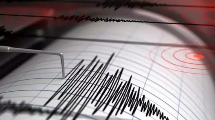 endonezyada 61 buyuklugunde deprem CH3AyVRd
