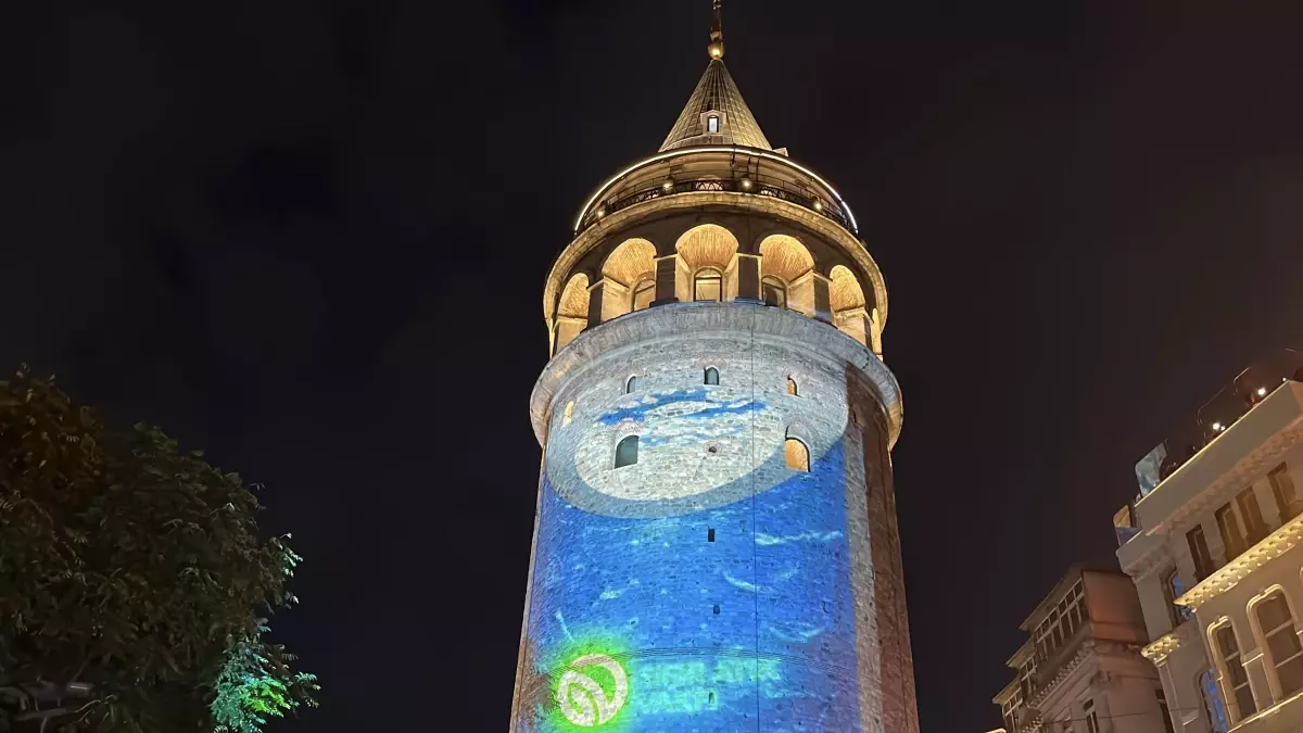 galata kulesinde sifir atik temasi Lx34eVQz.jpg