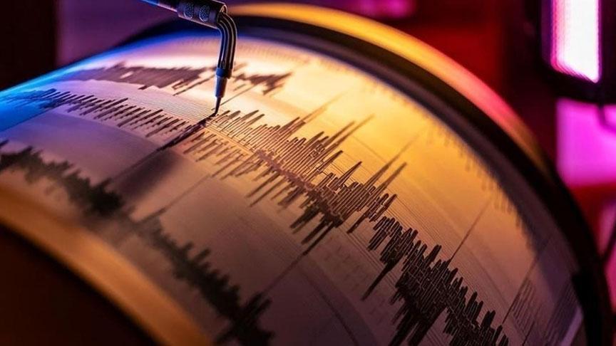 son dakika marmara denizinde 35 buyuklugunde deprem ggWEc8K6