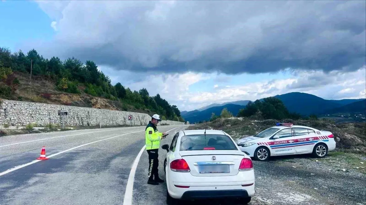 zonguldakta guvenlik operasyonlari cok sayida gozalti ve uyusturucu ele gecirildi k8JMYGHQ.jpg