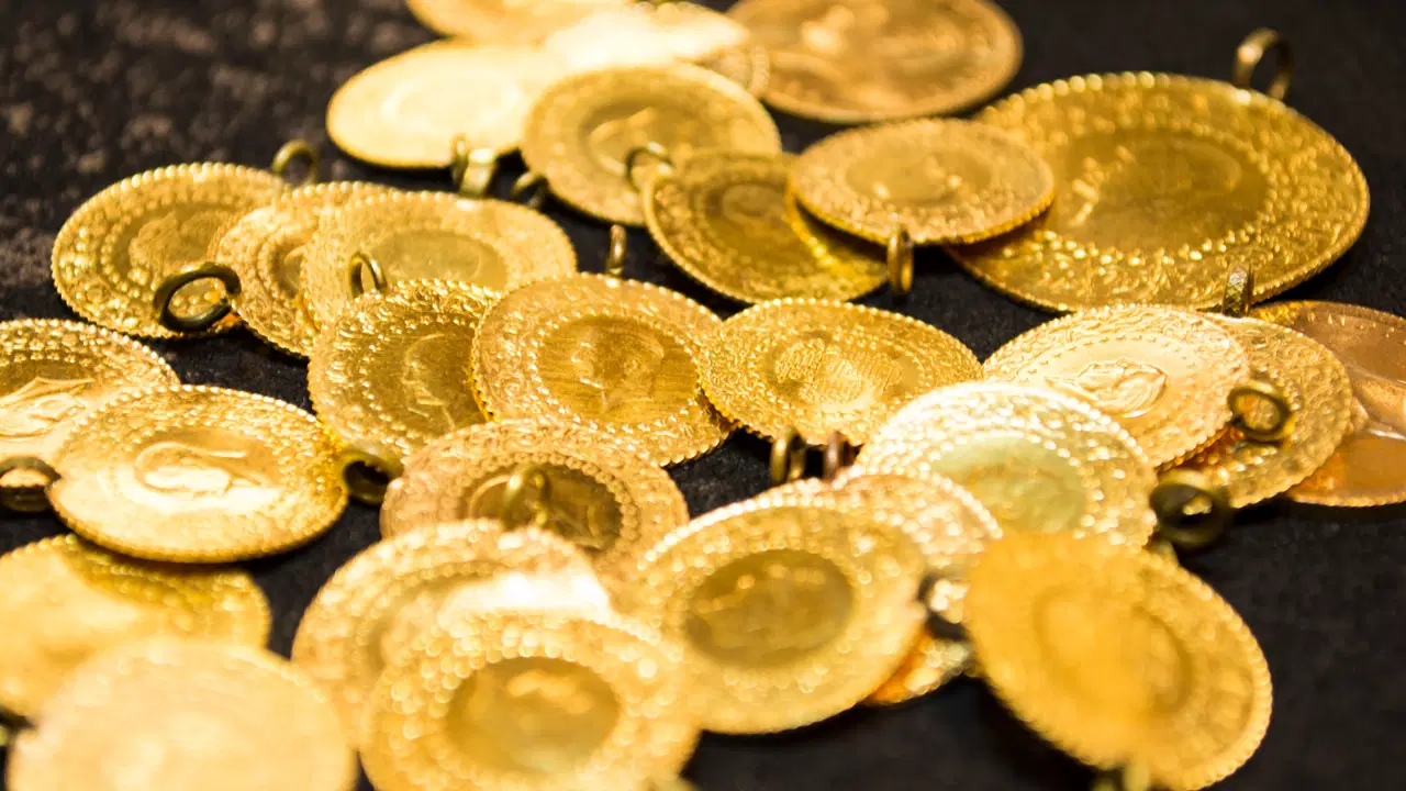 Altın Fiyatları Yeniden Tırmanıyor: Gram, Çeyrek ve Cumhuriyet Altını Fiyatları Nedir? 22 Nisan 2026 Güncel Veriler